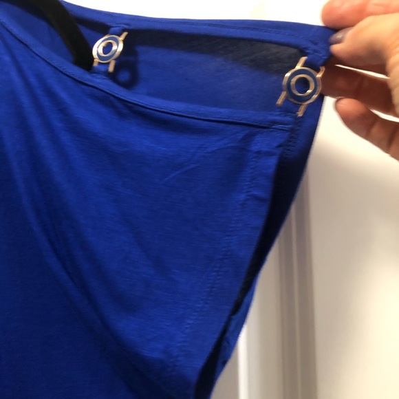 Cable and Gauge beautiful top. - Picture 4 of 5